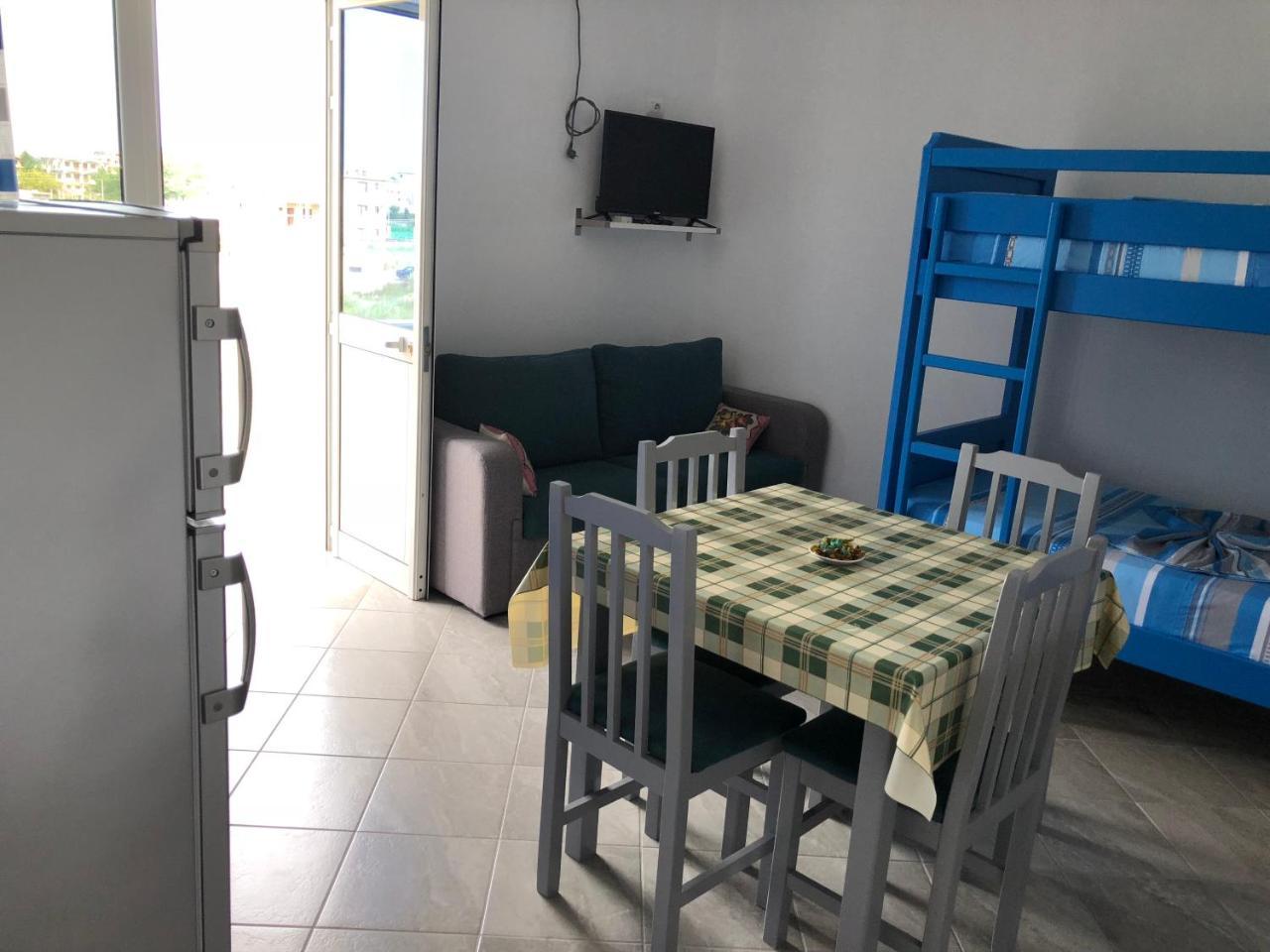 Doci Seven Hotel Velipoje Bagian luar foto